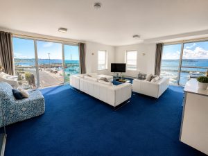 Quay & Sea Views Spacious Modern Secure Parking